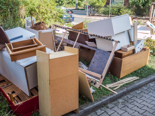 Best Attic Cleanout Services  in Leavenworth, KS